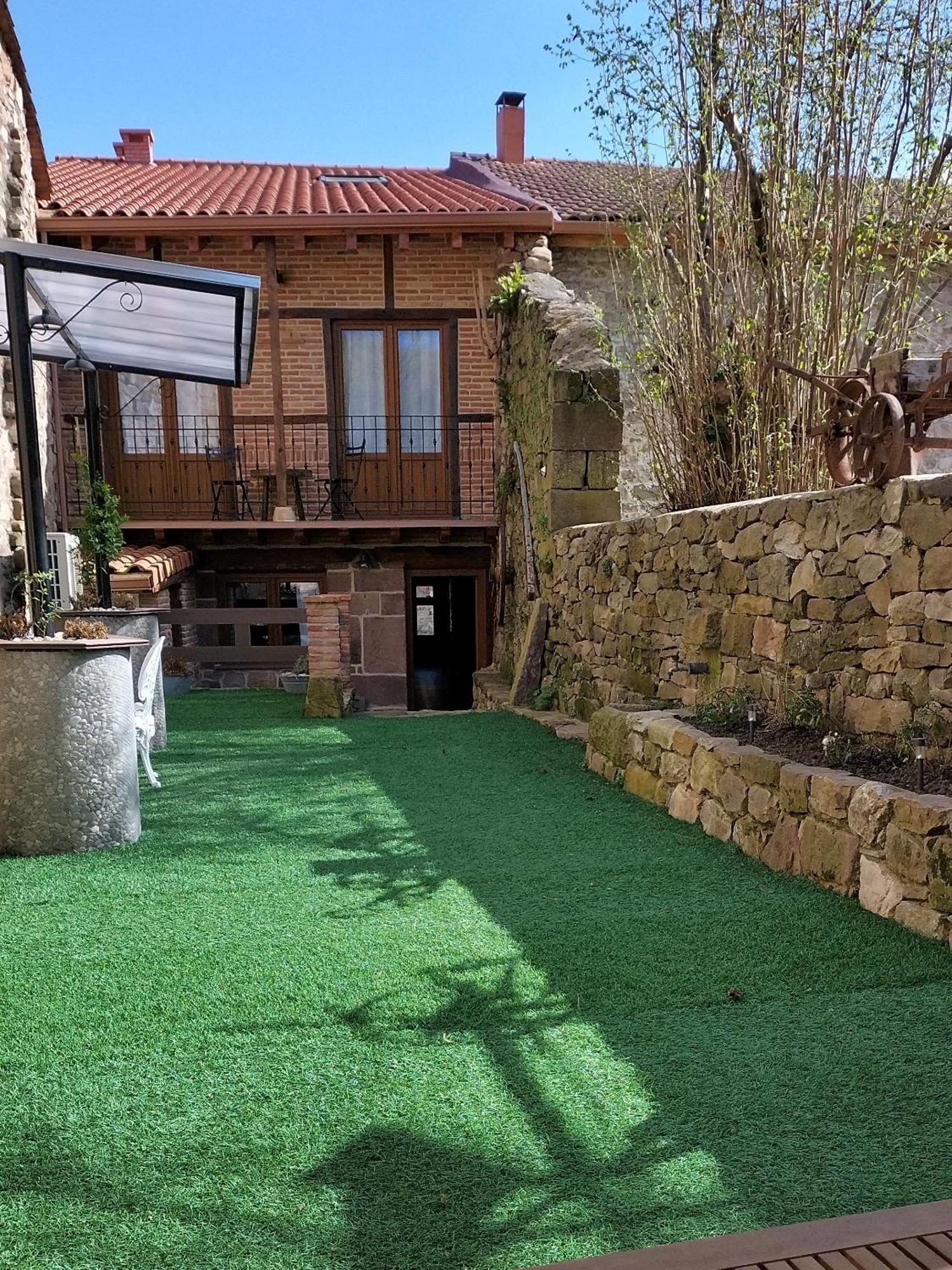 Apartamentos Lares Santa Olalla  ภายนอก รูปภาพ