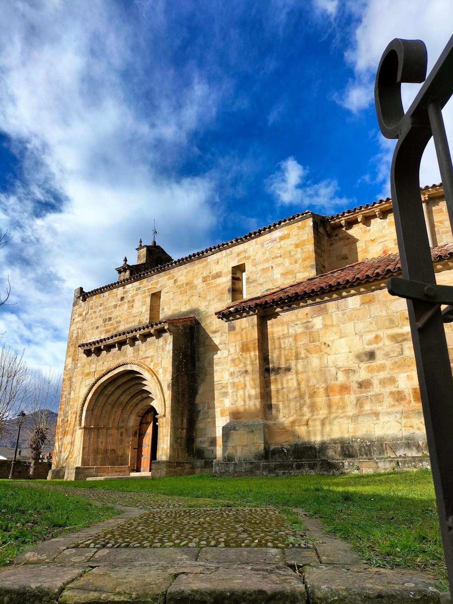 Apartamentos Lares Santa Olalla  ภายนอก รูปภาพ